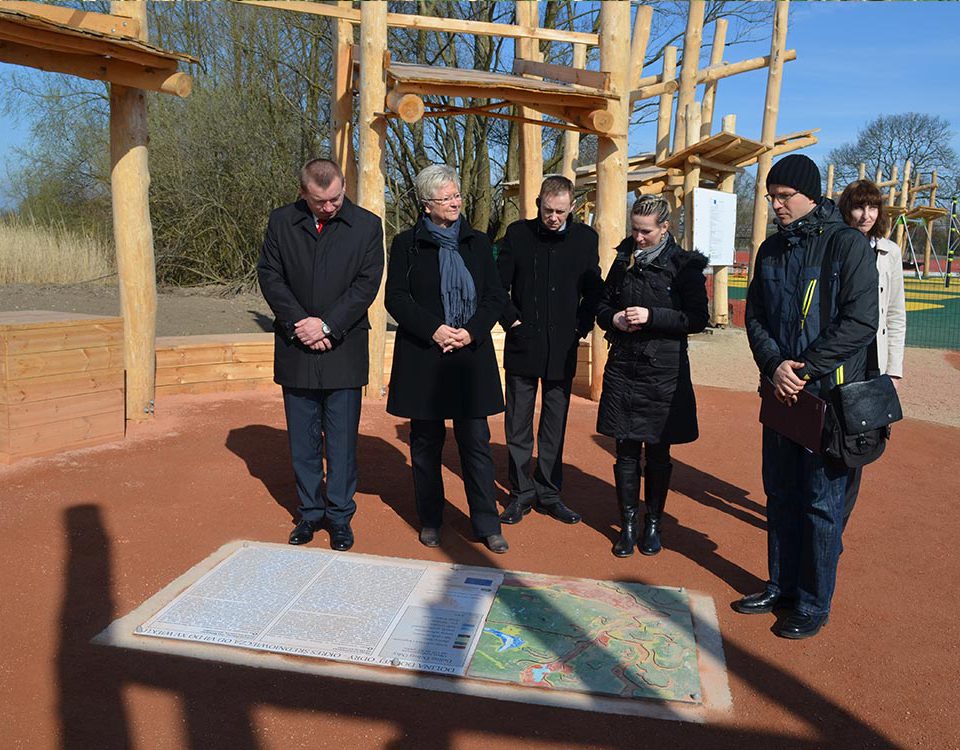 Vizemarshall Rzepa und Umweltministerin Tack am Umweltbildungslehrpfad in Gryfino, Foto: I. Podrygala